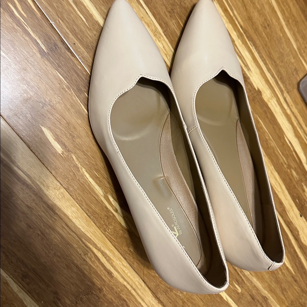 A2 By Aerosoles Cream Heels